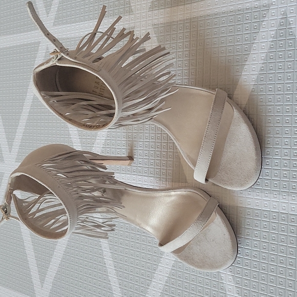 Stuart Weitzman Fringe Sandal - Picture 1 of 3